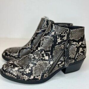 NWOT Arizona Jean Co. Womens Side Zip Snake Print Ankle Boots Sz 8M